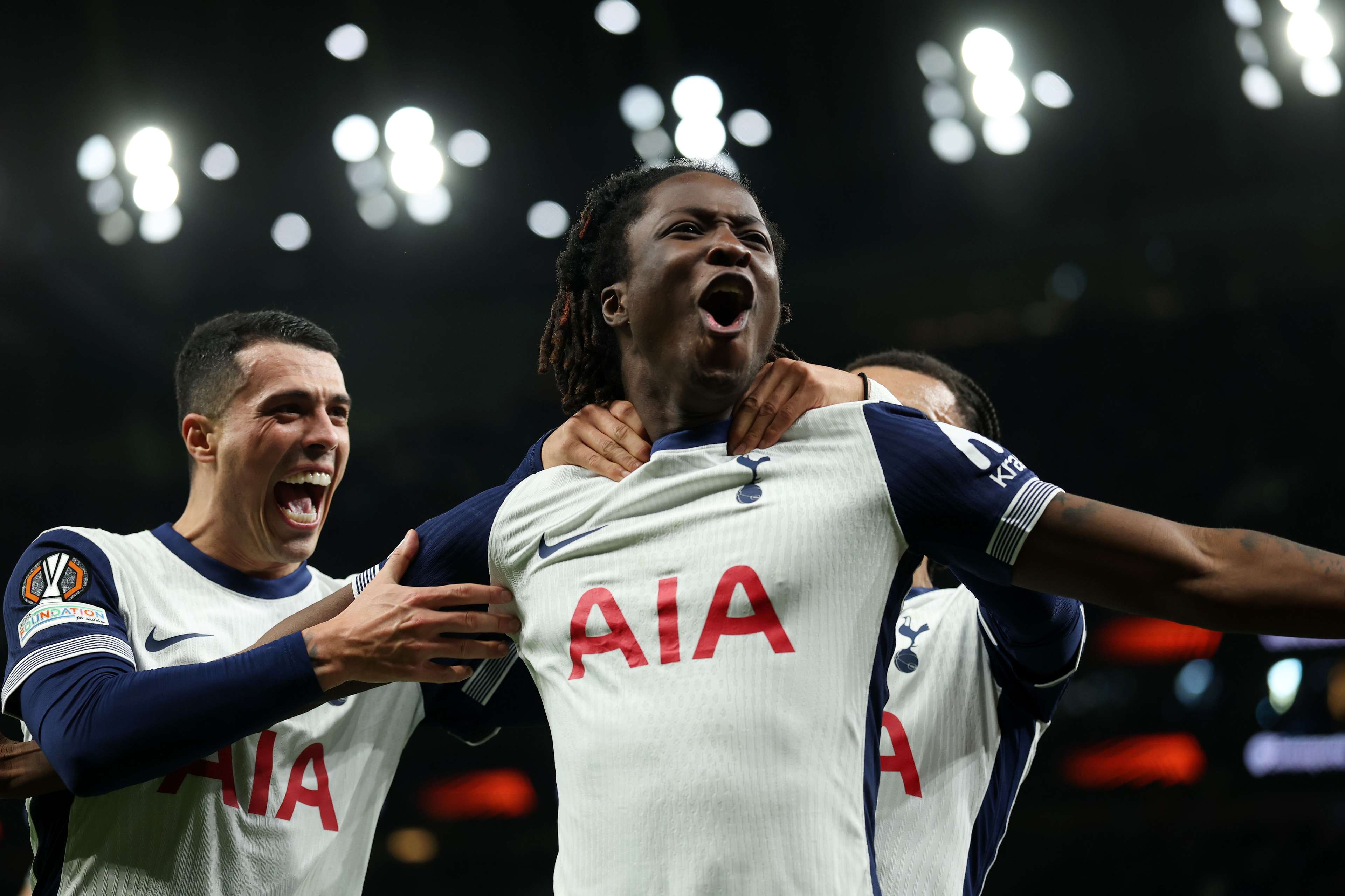 欧冠巅峰对决：温布利上演皇马与多特一战定乾坤